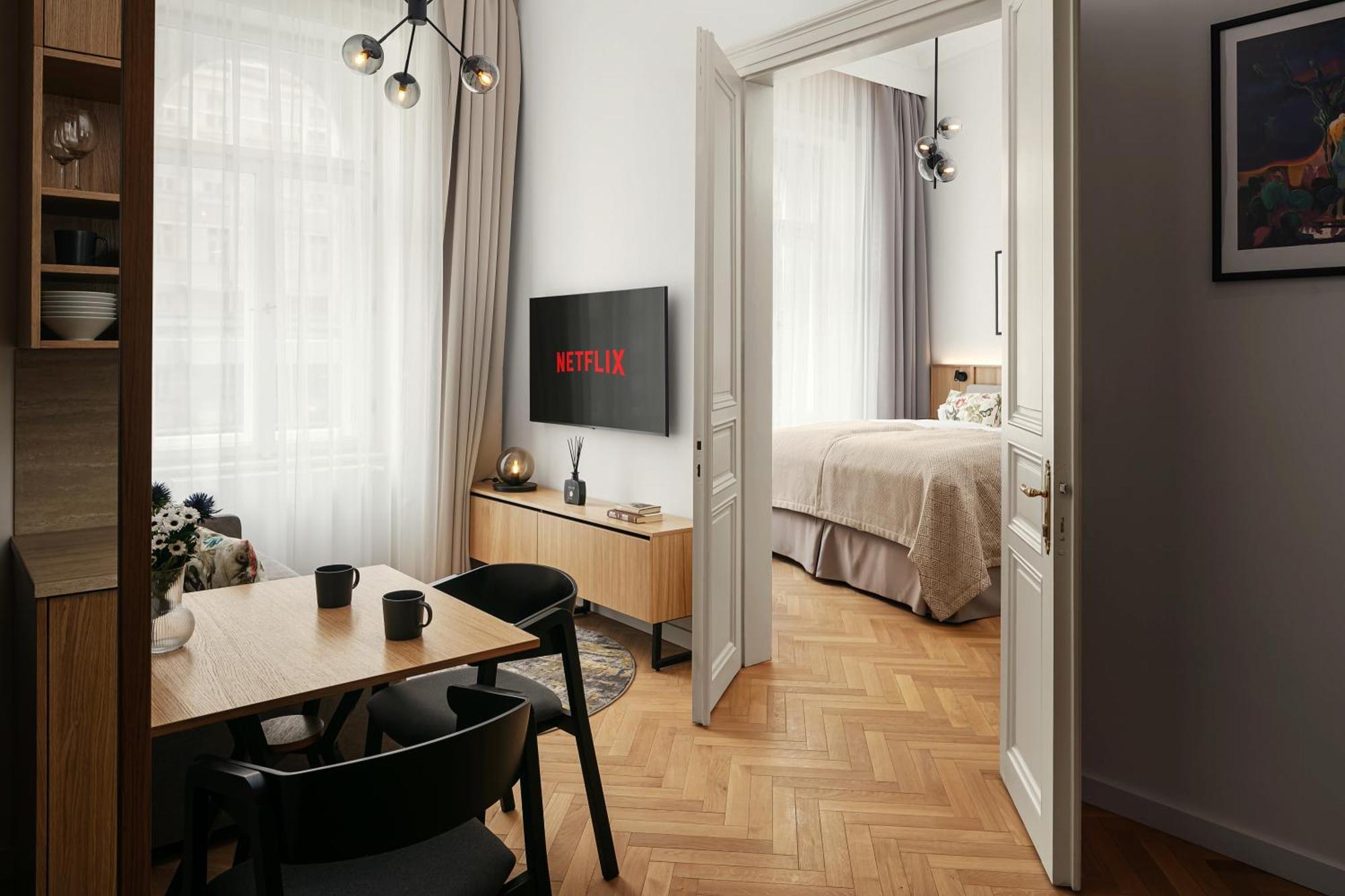 R16 Residences 프라하 외부 사진