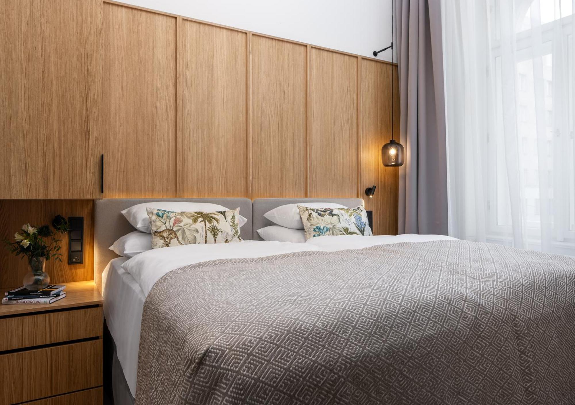 R16 Residences 프라하 외부 사진