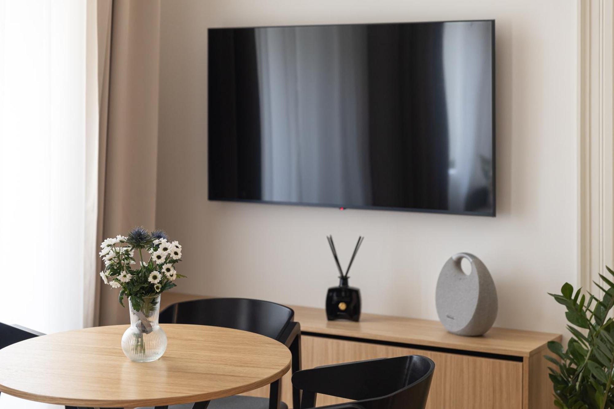 R16 Residences 프라하 외부 사진