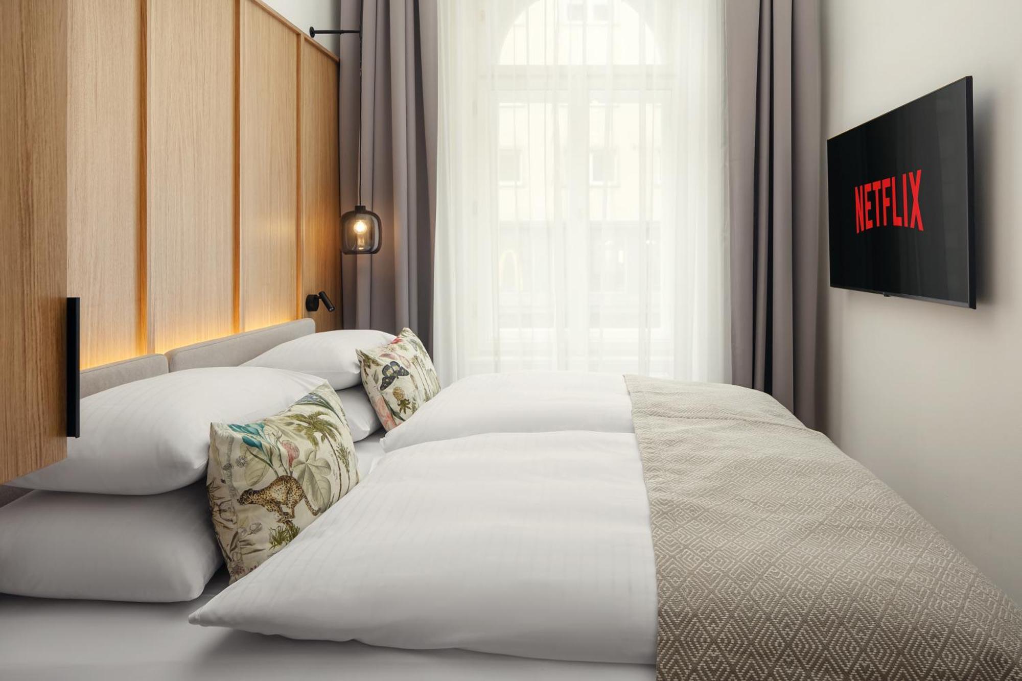R16 Residences 프라하 외부 사진